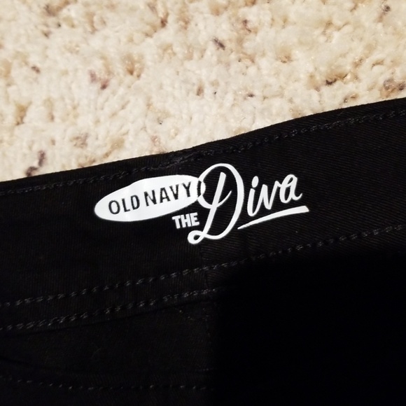 Old Navy black flared pants sz 6, 29" inseam, NWOT - Picture 2 of 5